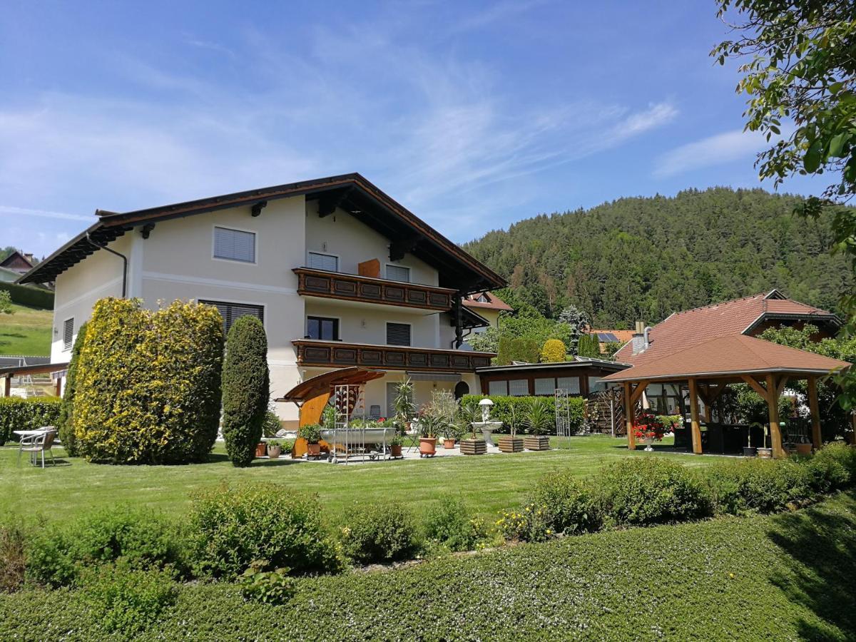 Ferienwohnungen Oranhof Velden am Woerthersee Exterior photo